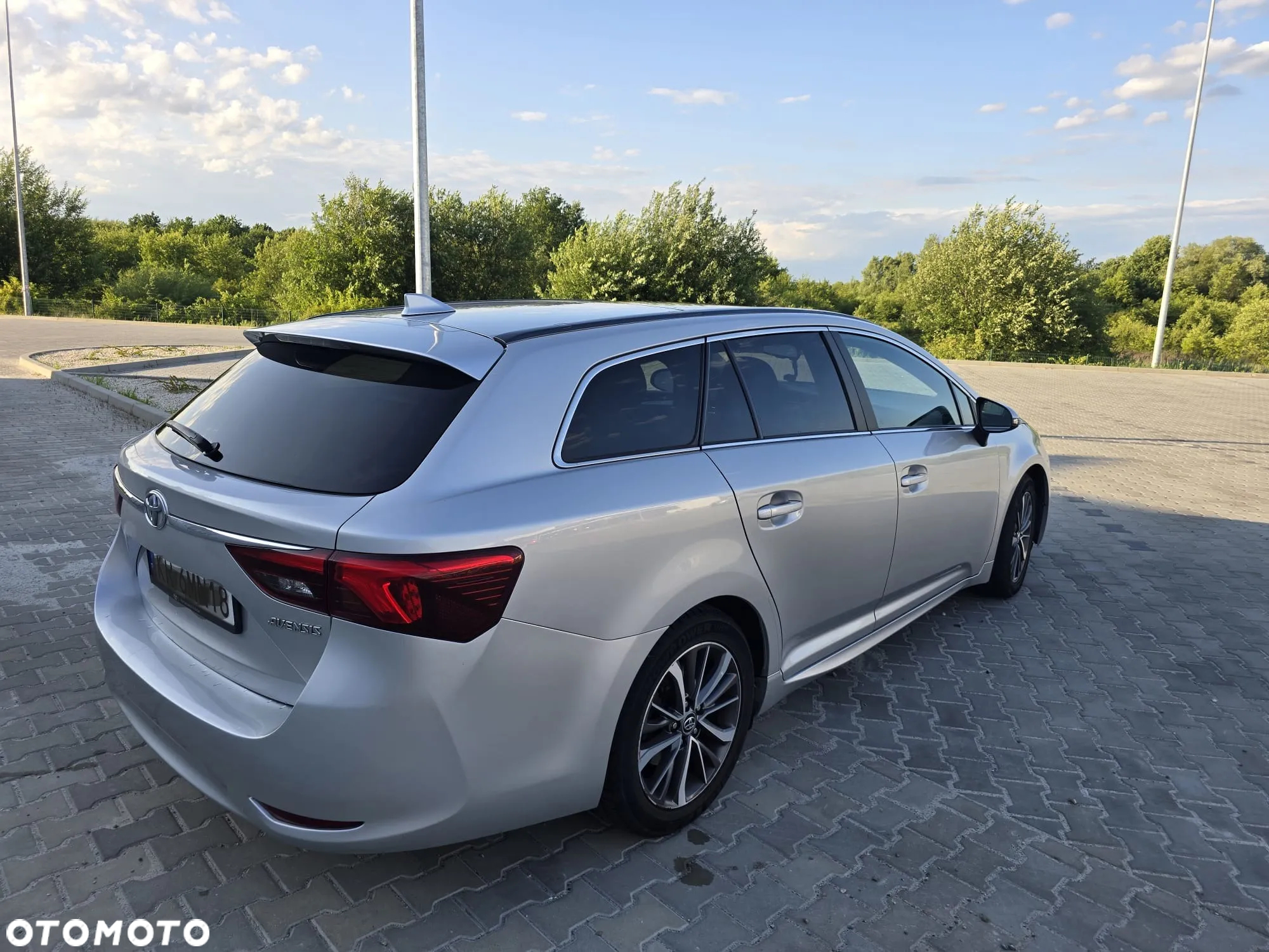 Toyota Avensis 2.0 D-4D Prestige - 5