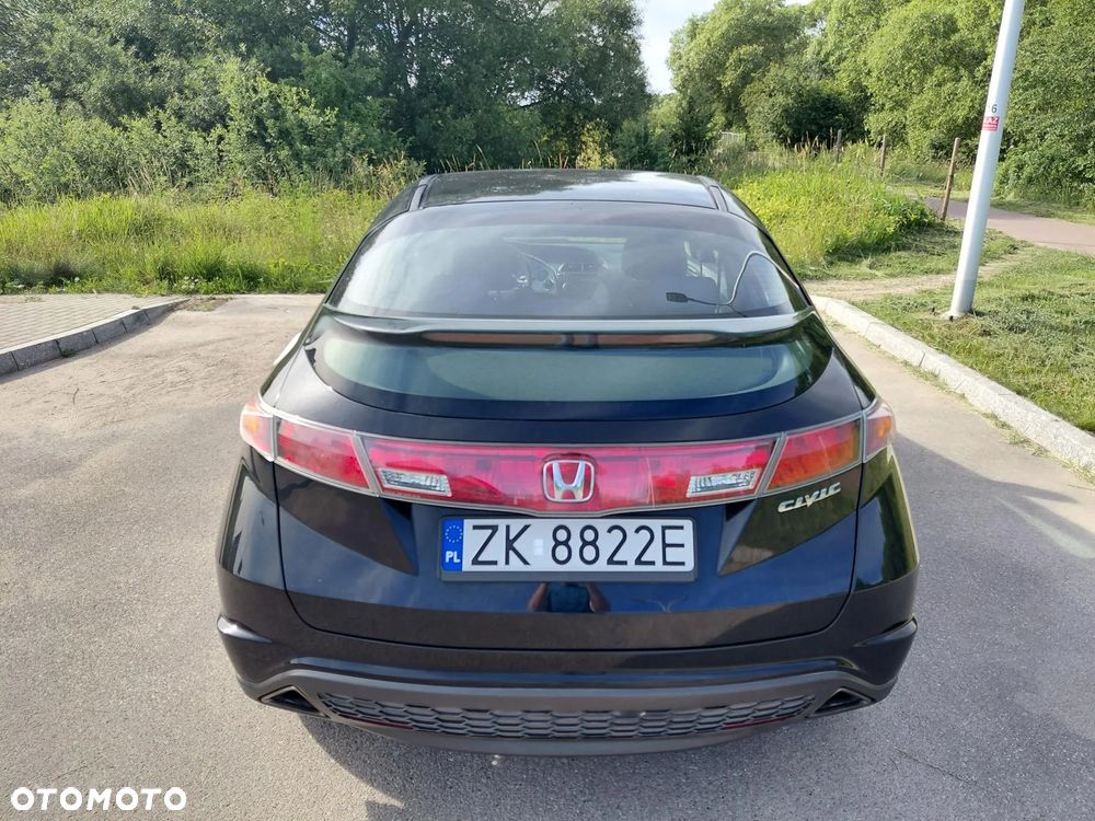 Honda Civic 1.8 Comfort - 3