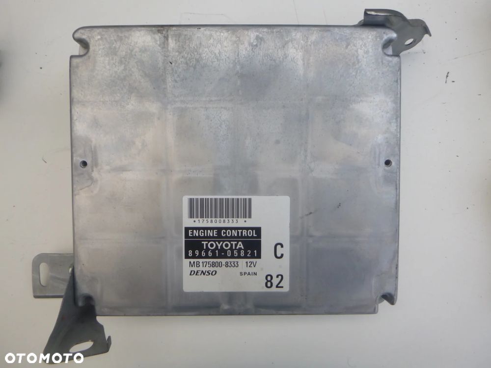 Toyota Avensis T25 2,2 D-4D sterownik 89661-05821 - 2