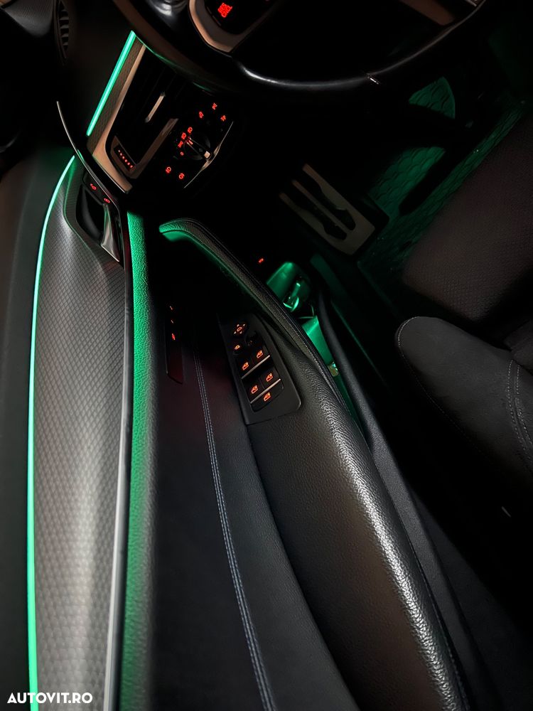 BMW Seria 5 520d Touring Aut. M Sport Edition - 36