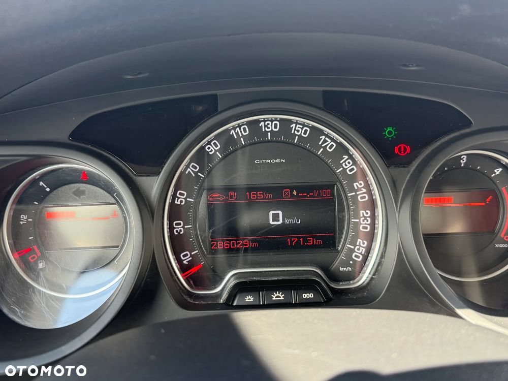 Citroën C5 HDi 135 Exclusive - 29