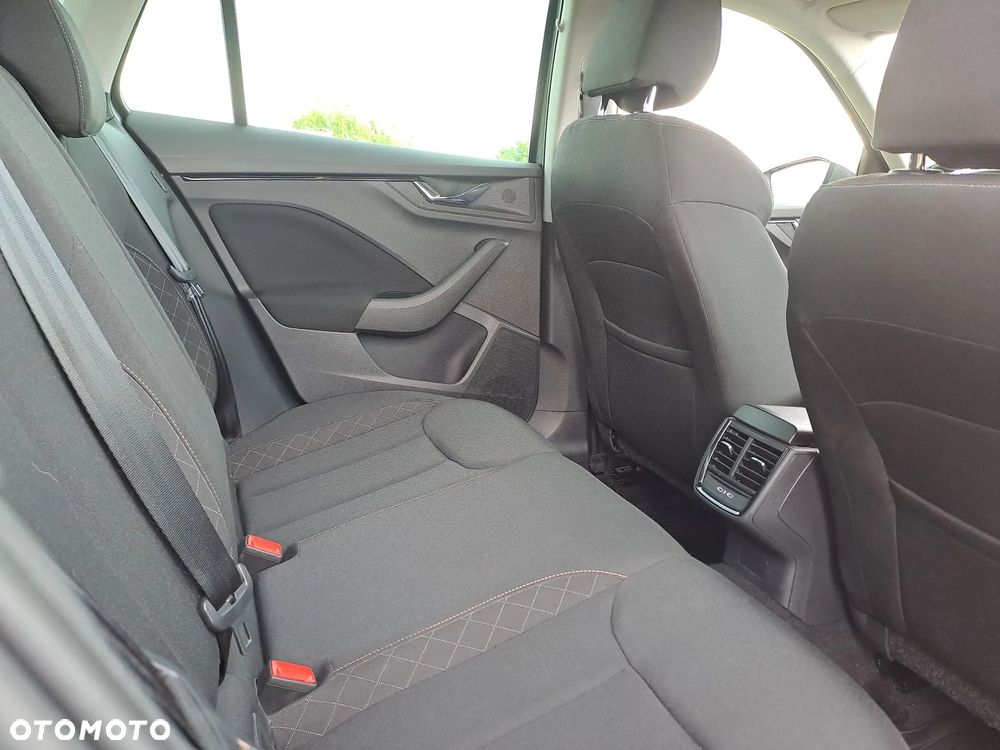 Skoda Kamiq 1.0 TSI Ambition - 12