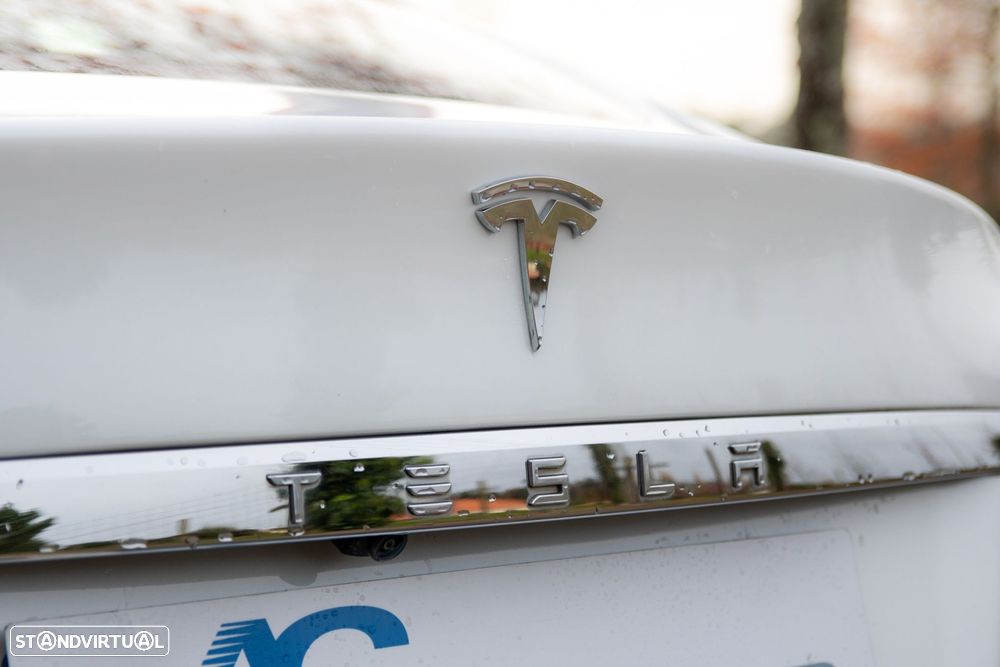 Tesla Model S 90D AWD - 52