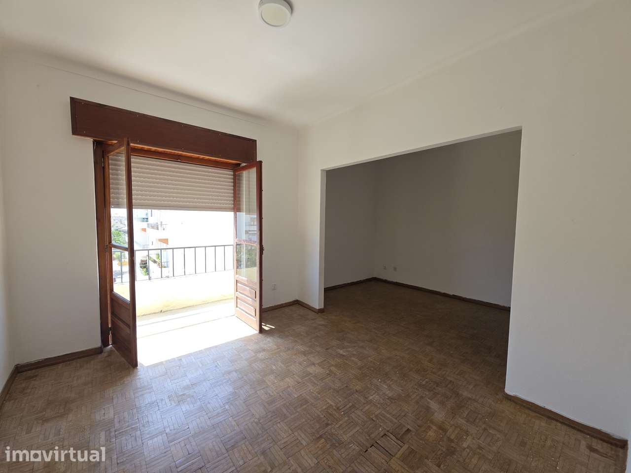 T3 no Entroncamento perto da Estação - Grande imagem: 3/19