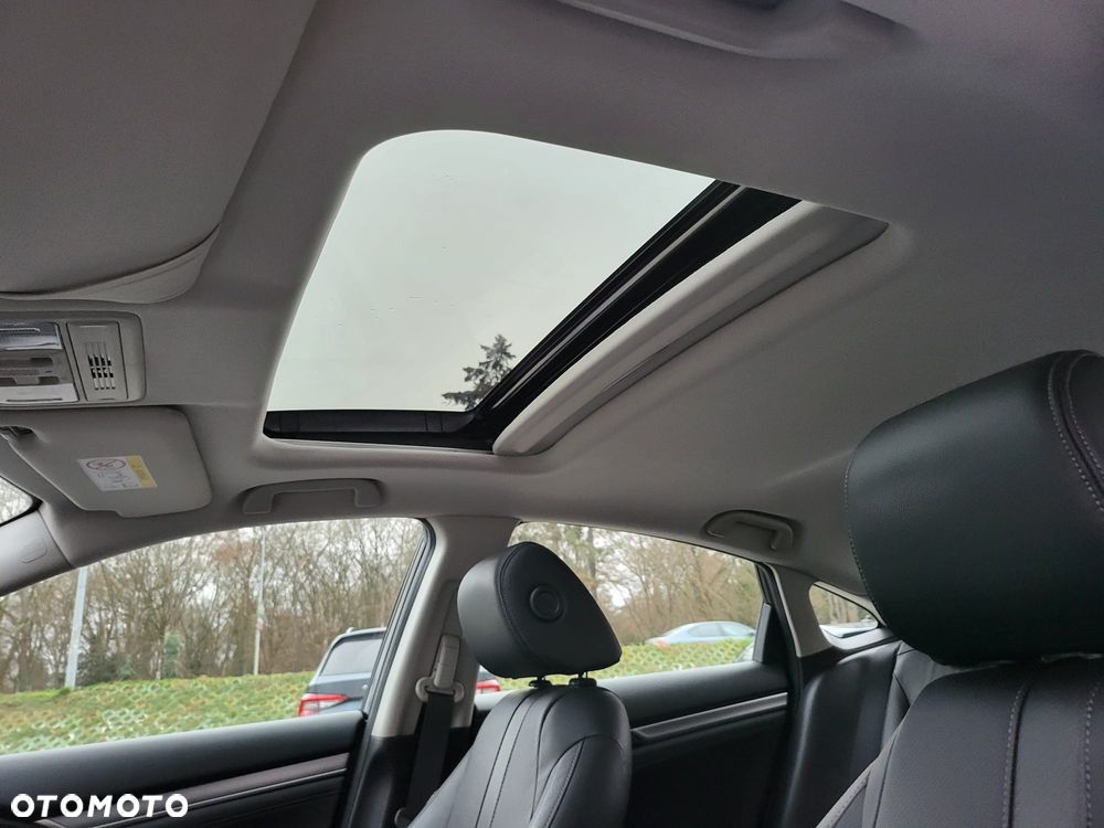 Honda Civic 1.5 i-VTEC Turbo CVT Comfort - 29