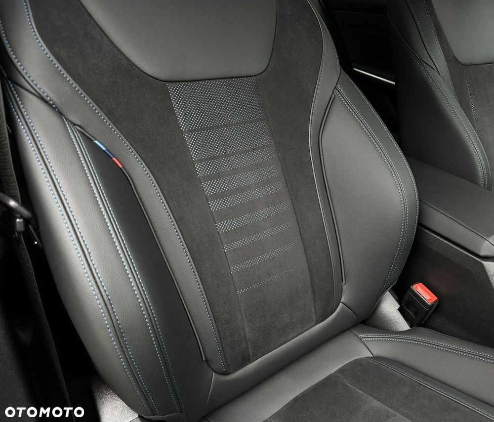 BMW Seria 3 320d xDrive M Sport sport - 24