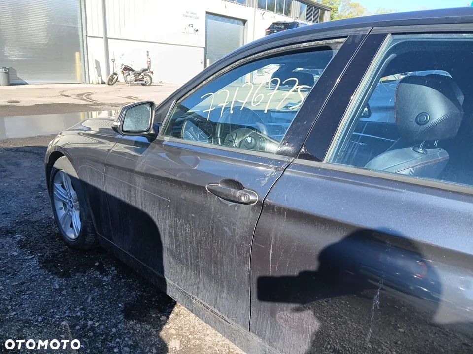 BMW Seria 3 328i xDrive - 11