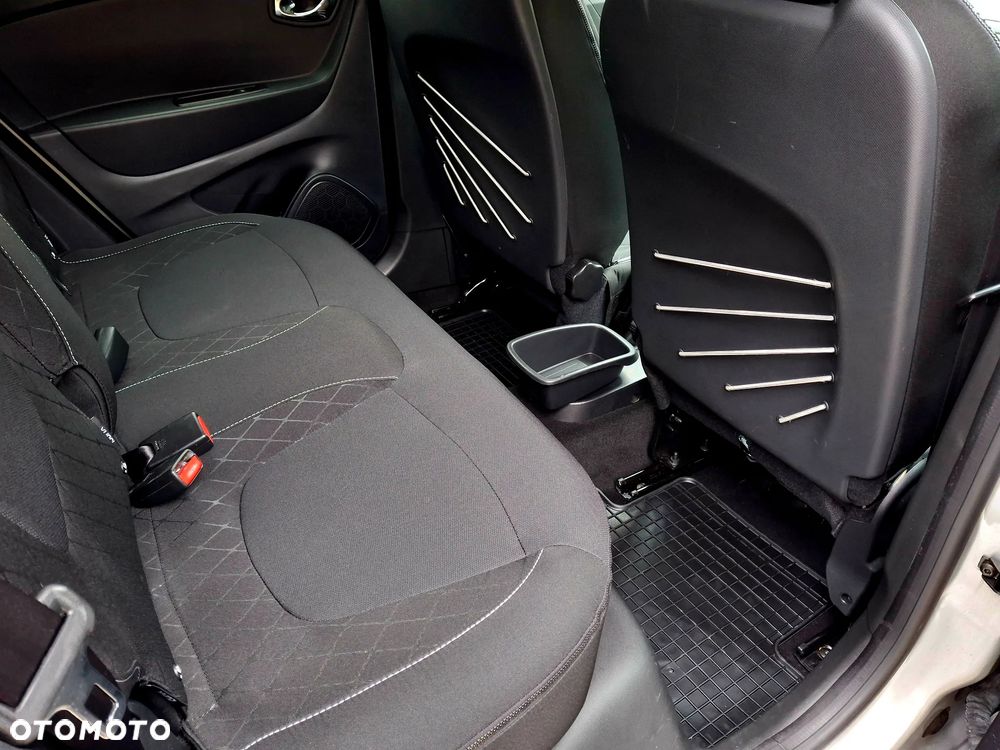 Renault Captur TCe 120 EDC Helly Hansen - 19