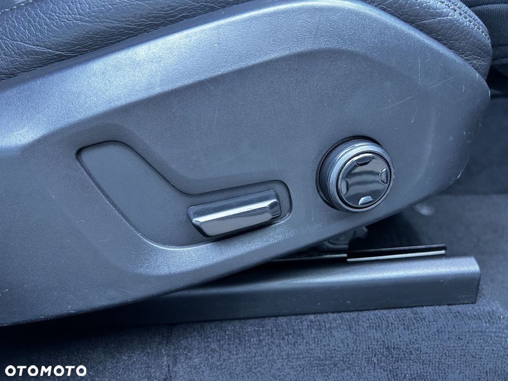Volvo XC 60 - 19