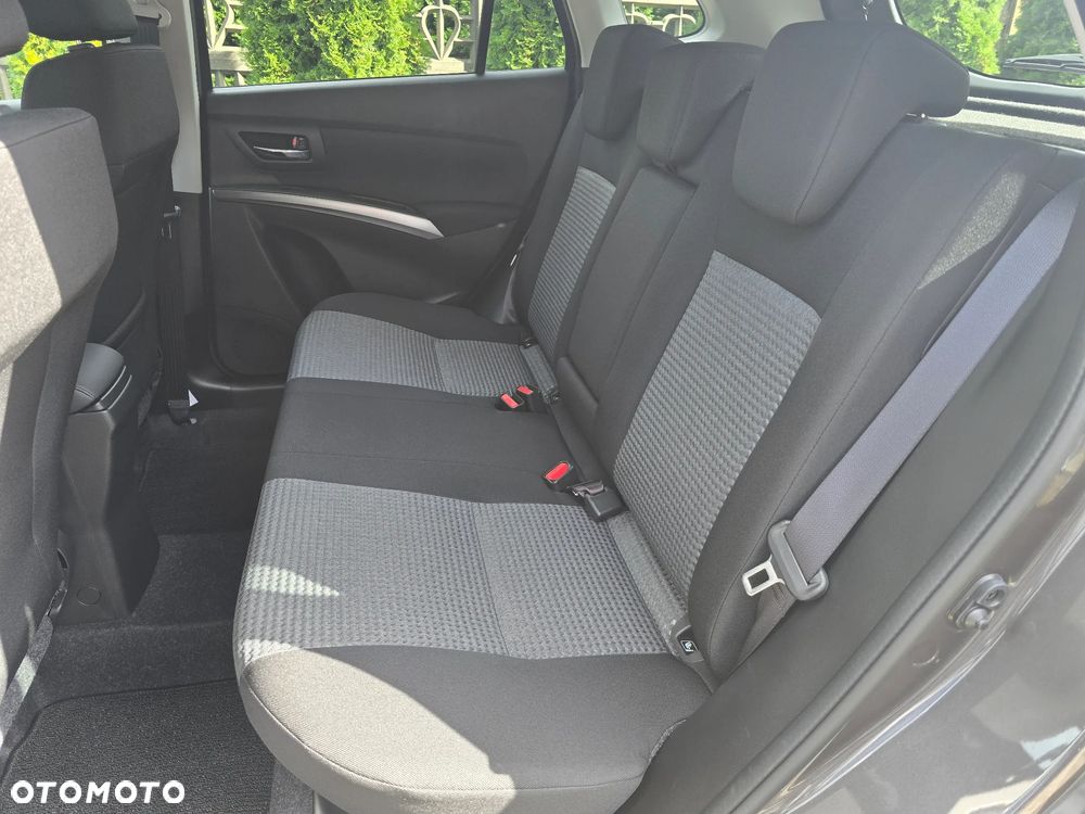Suzuki SX4 S-Cross - 13