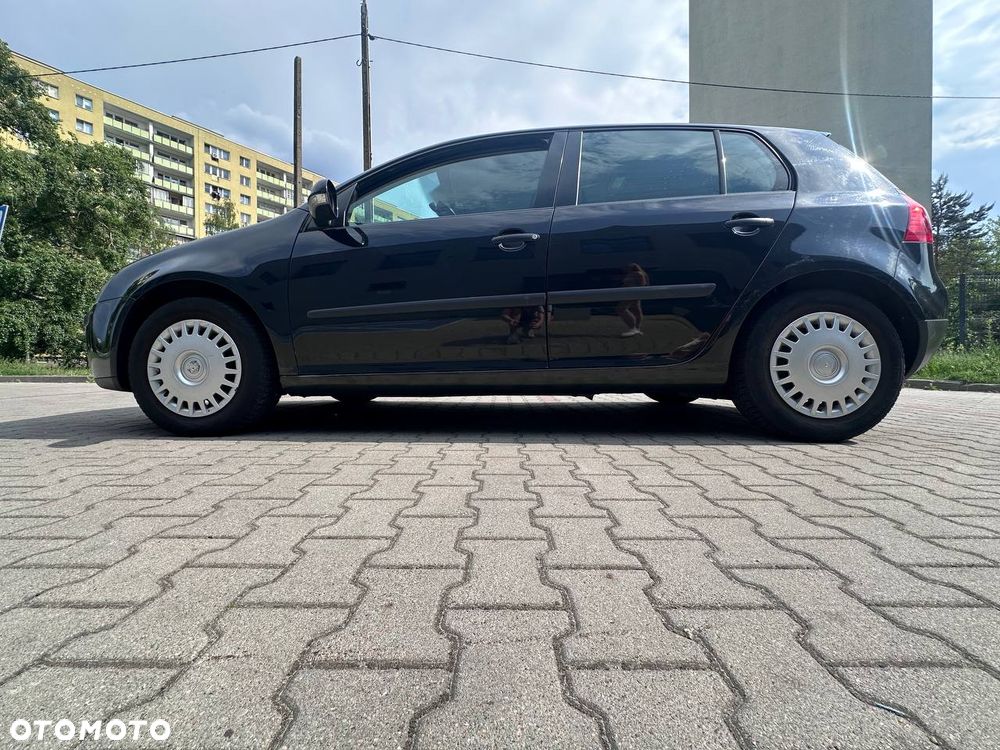 Volkswagen Golf - 5