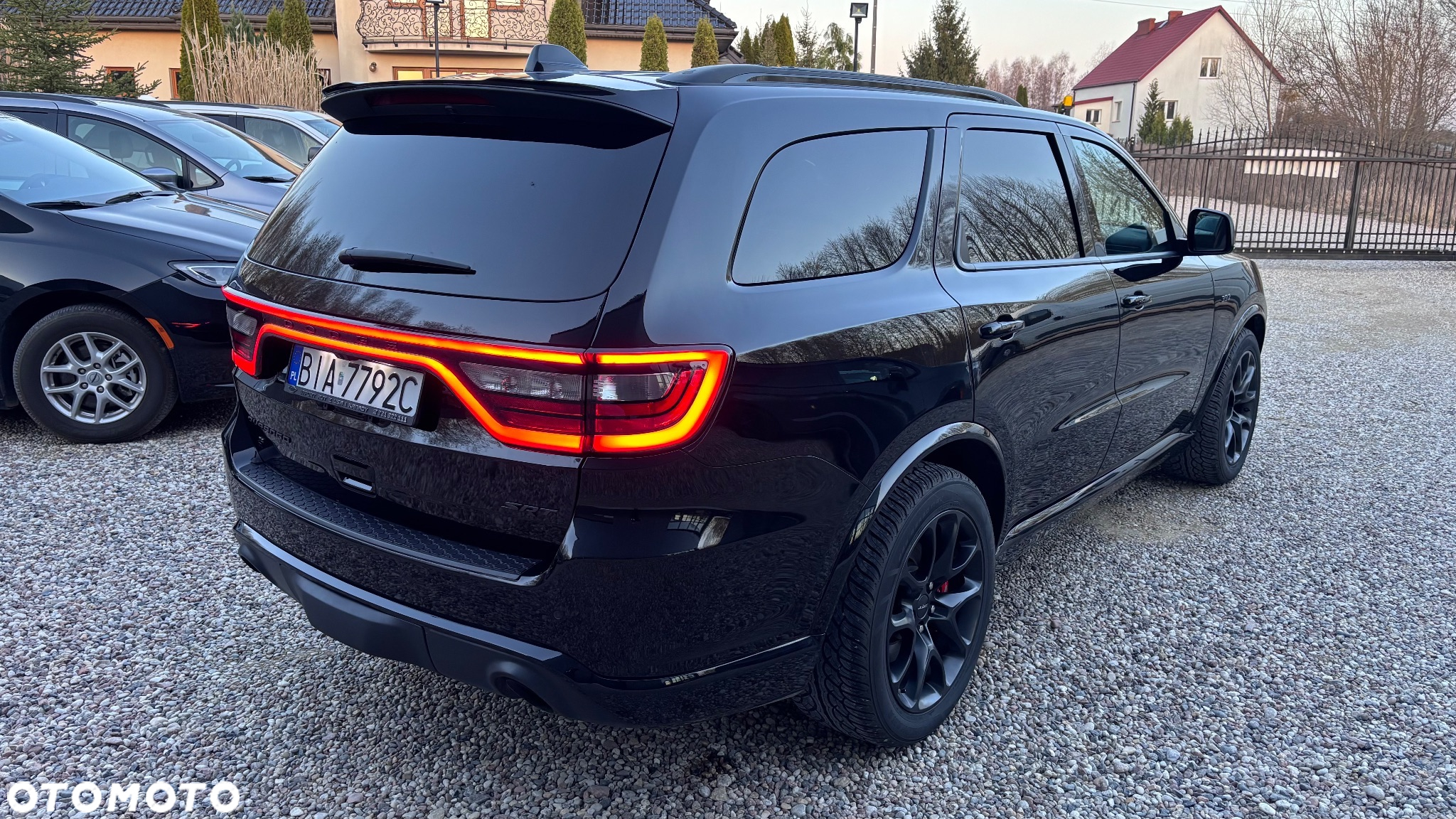 Dodge Durango 6.4 SRT - 8