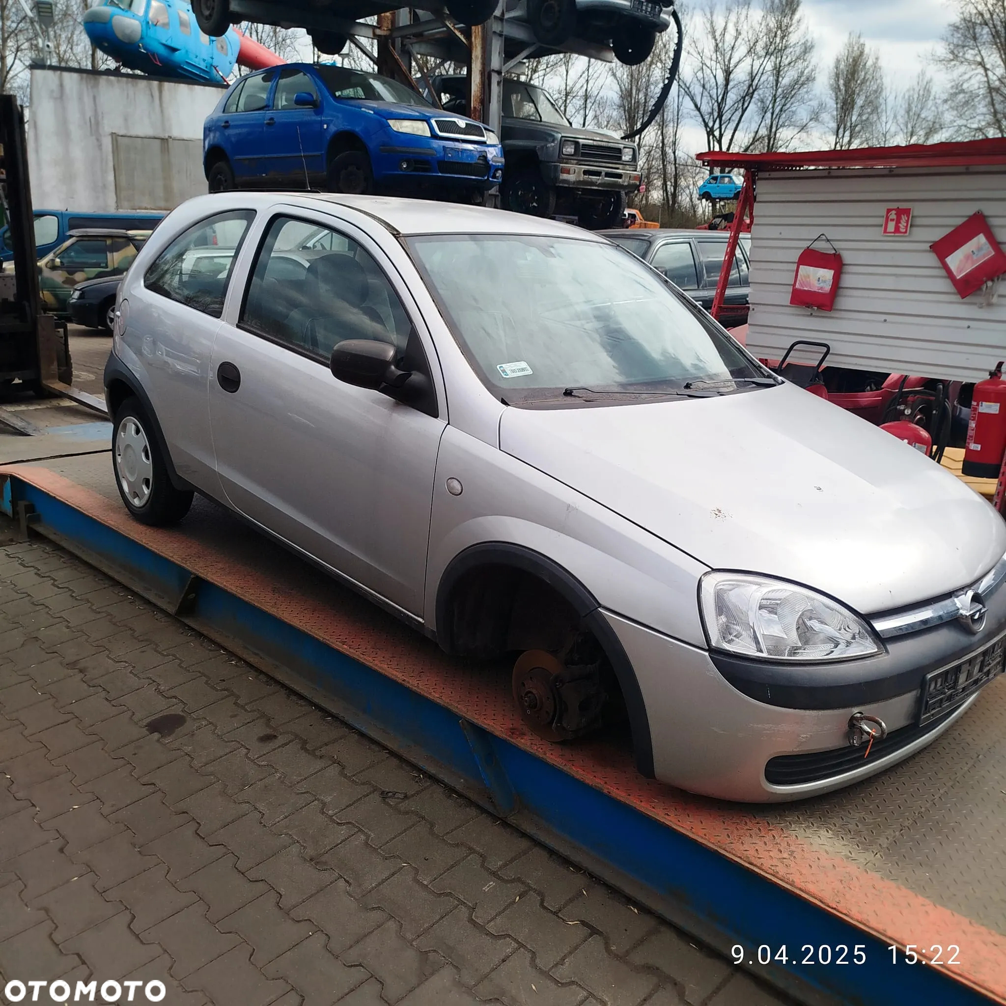 Opel Corsa C na części . - 3