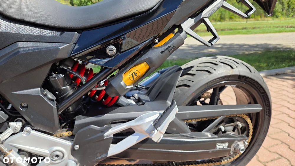 BMW XR - 11