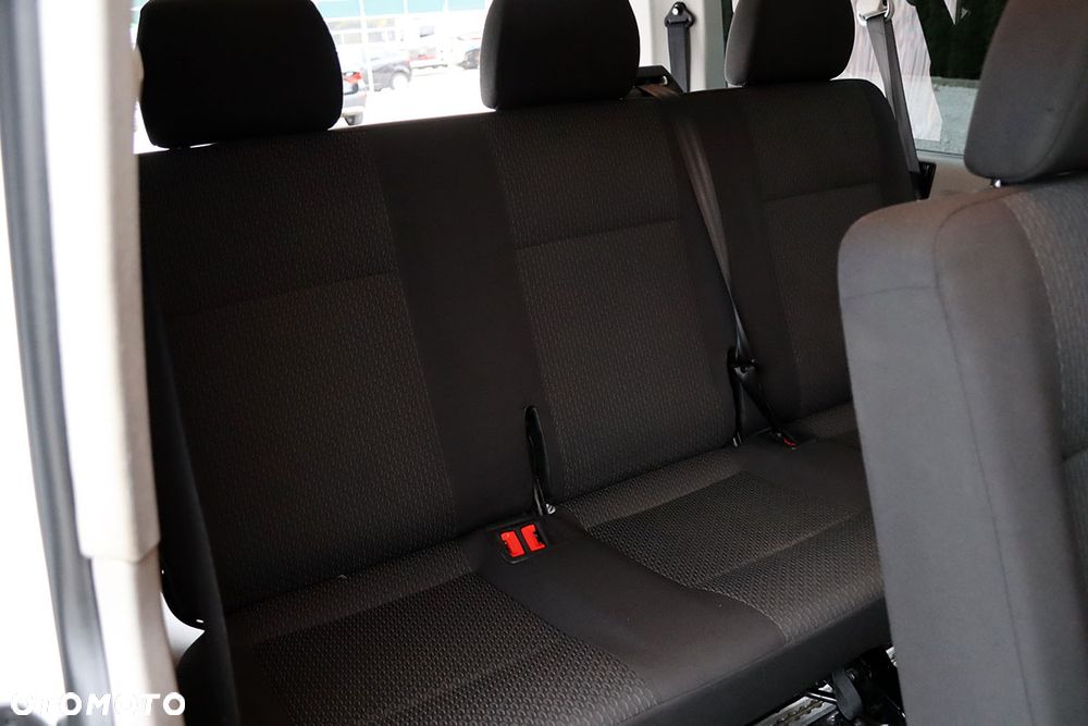 Volkswagen Caravelle 2.0 TDI L2 Comfortline - 28