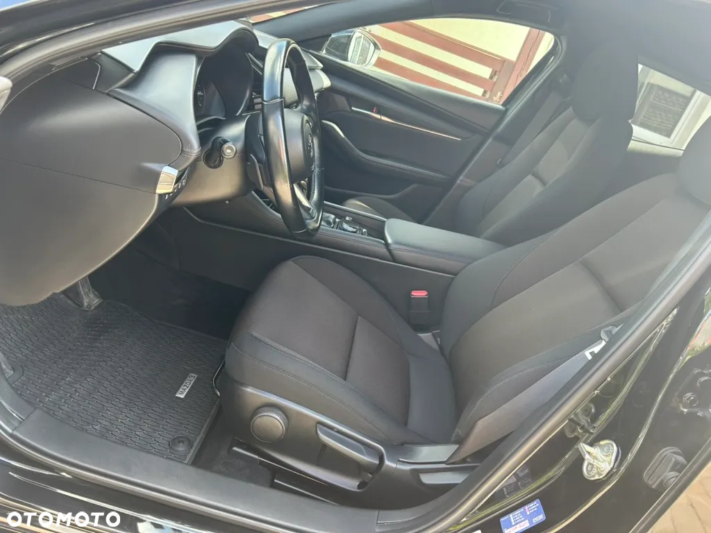 Mazda 3 - 9