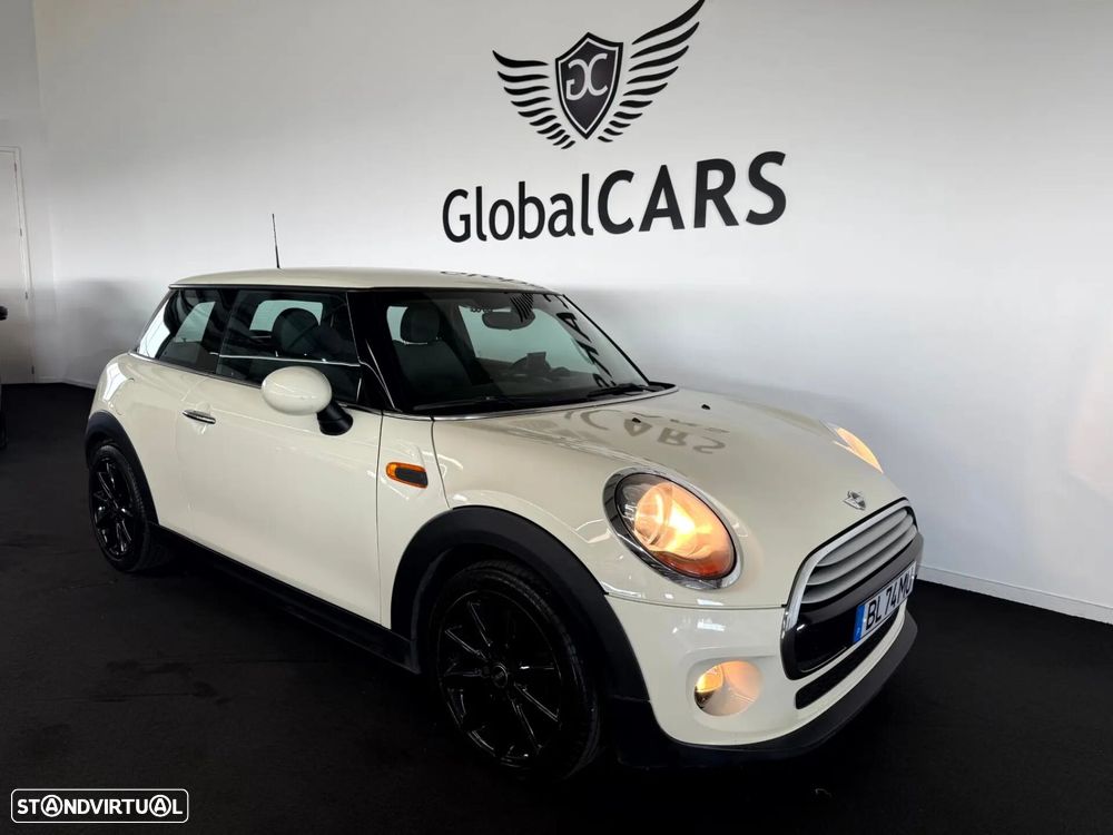 MINI 3 Portas Cooper D - 28