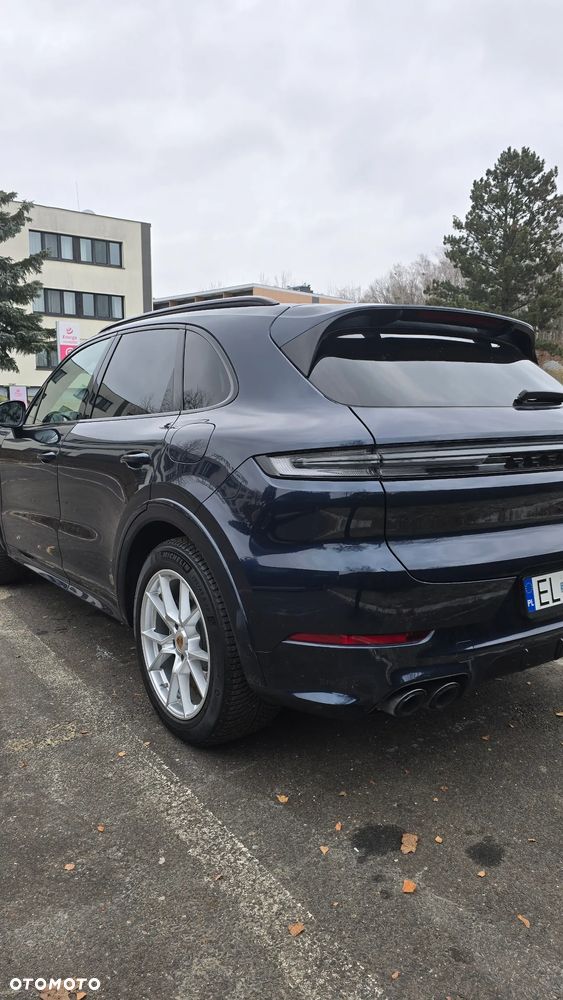 Porsche Cayenne E-Hybrid - 3