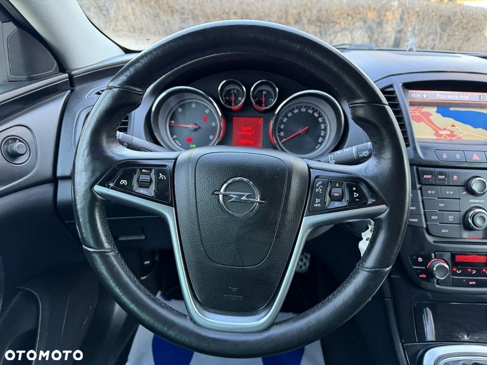 Opel Insignia - 37