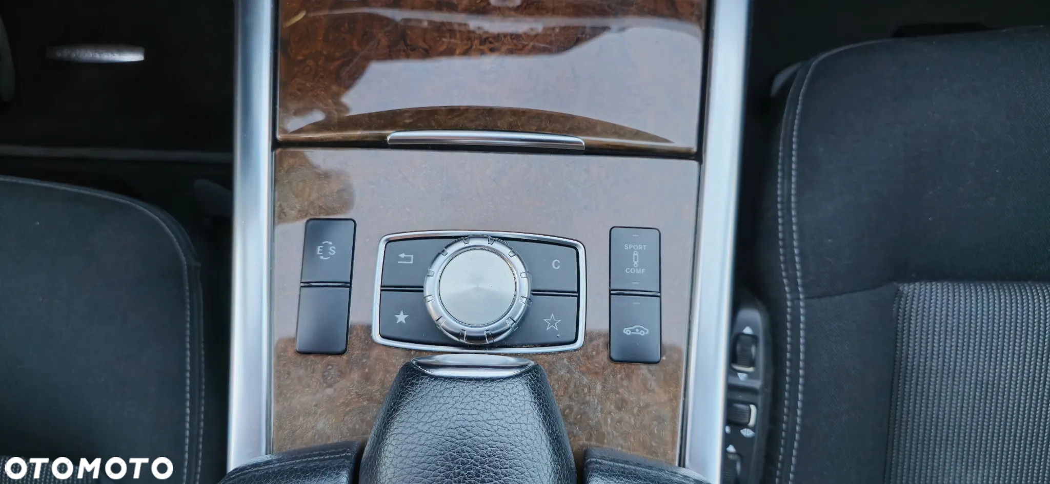 Mercedes-Benz Klasa E 300 BlueTEC 7G-TRONIC Elegance - 23