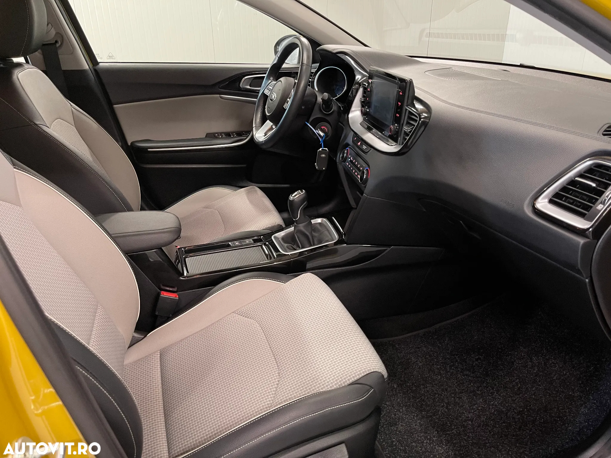 Kia XCeed 1.6 DSL 6MT Style - 10