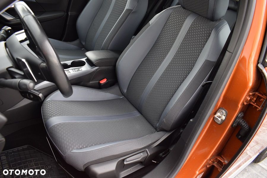 Peugeot 2008 PureTech 130 EAT8 Allure - 7