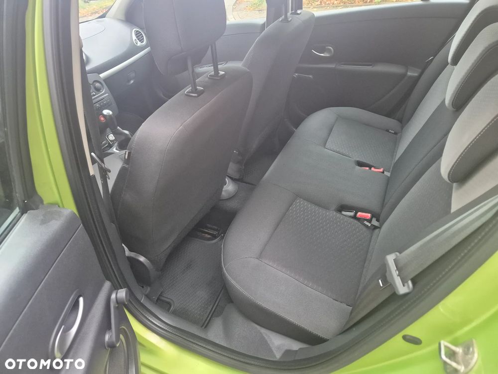 Renault Clio 1.2 16V Alize Euro5 - 11