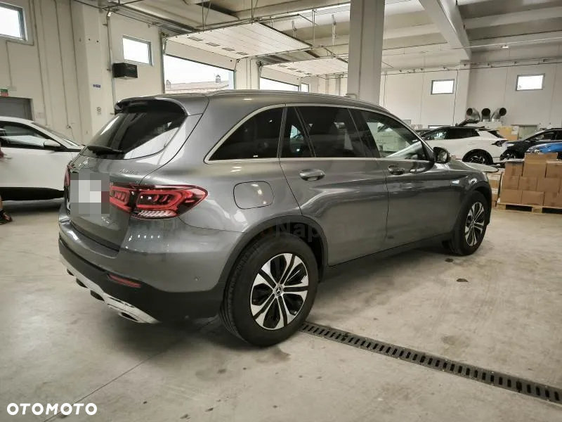 Mercedes-Benz GLC - 3