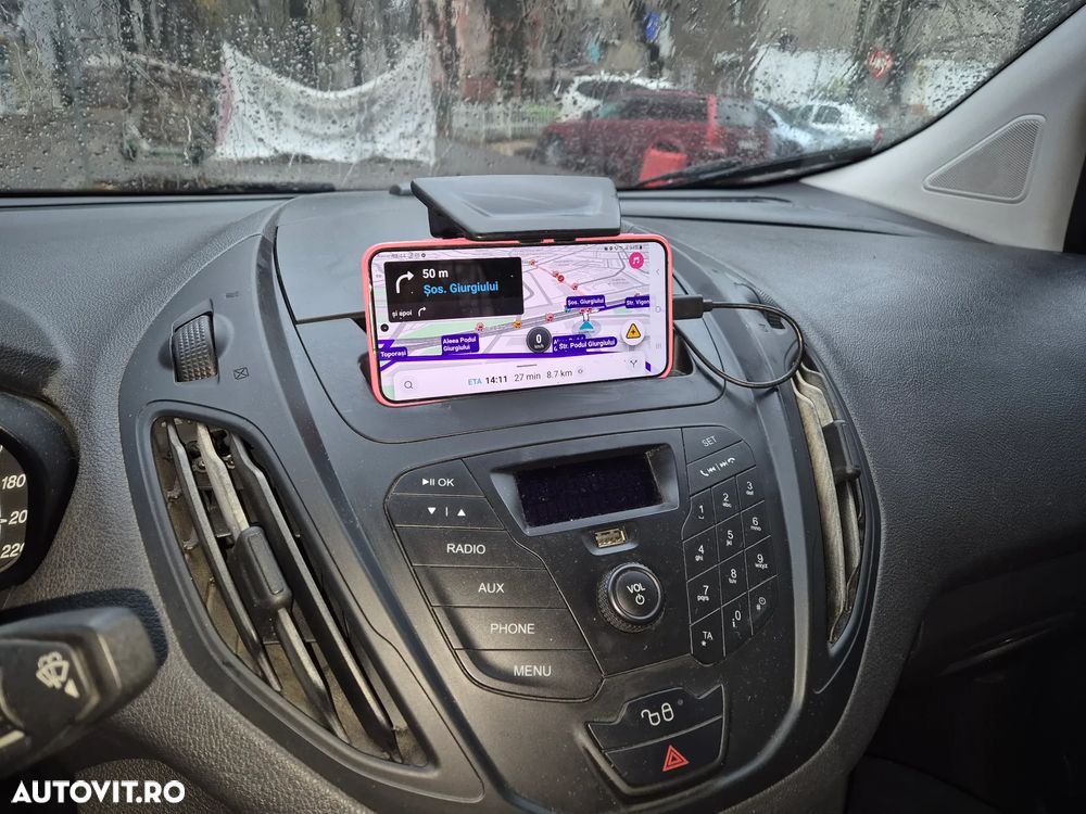 Ford Transit Courier - 7