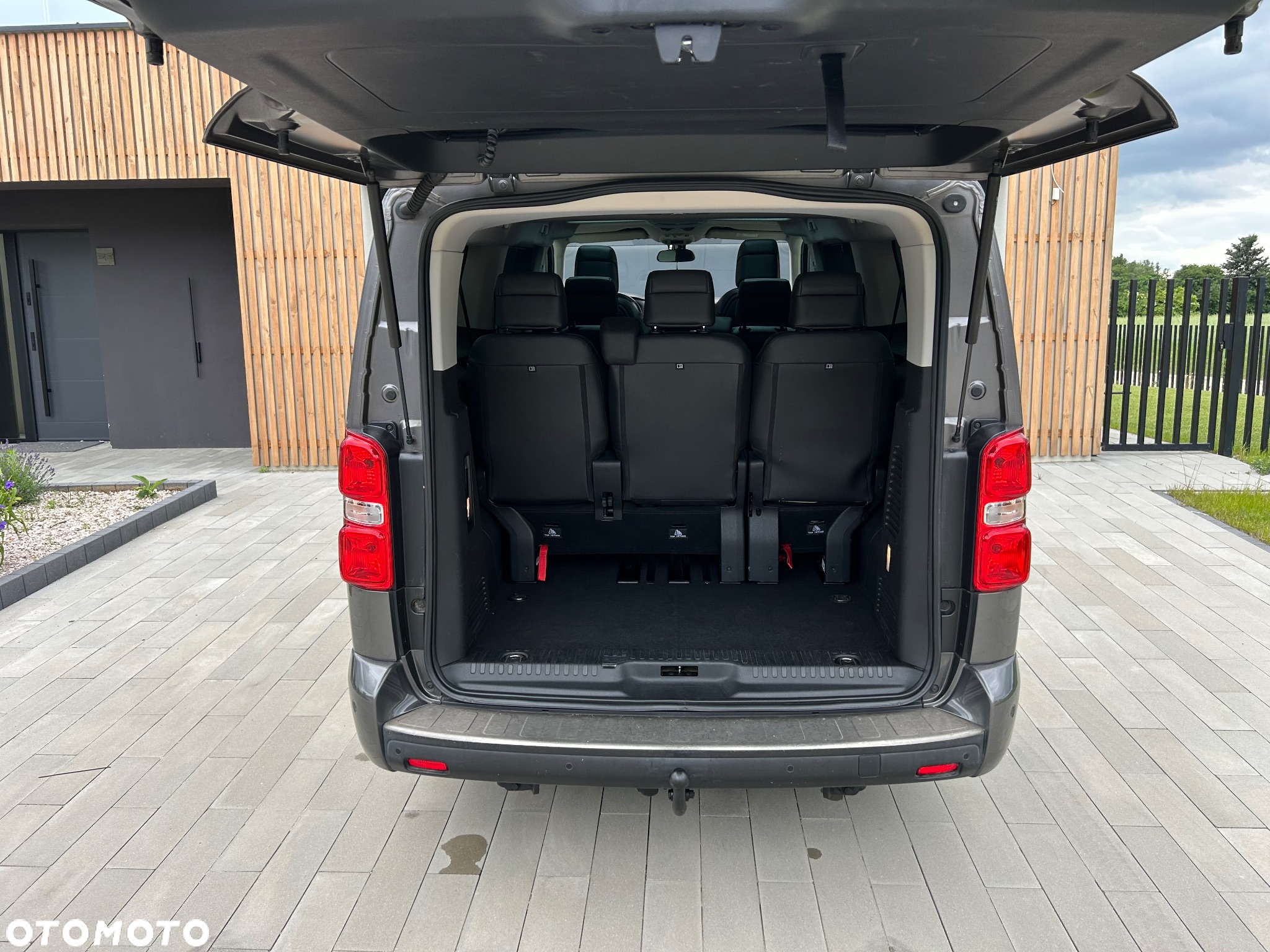 Citroën SpaceTourer XL 2.0 BlueHDi 180 EAT8 Business Lounge - 13