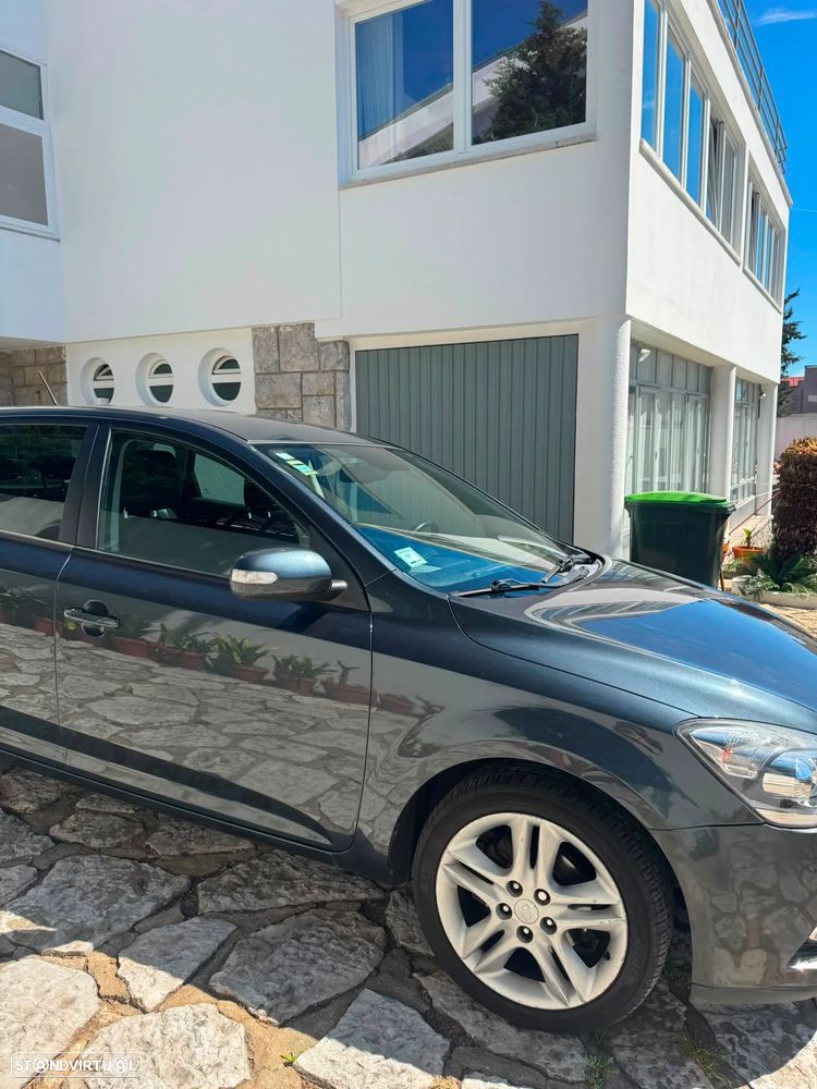 Kia Ceed 1.6 CRDi EX - 4