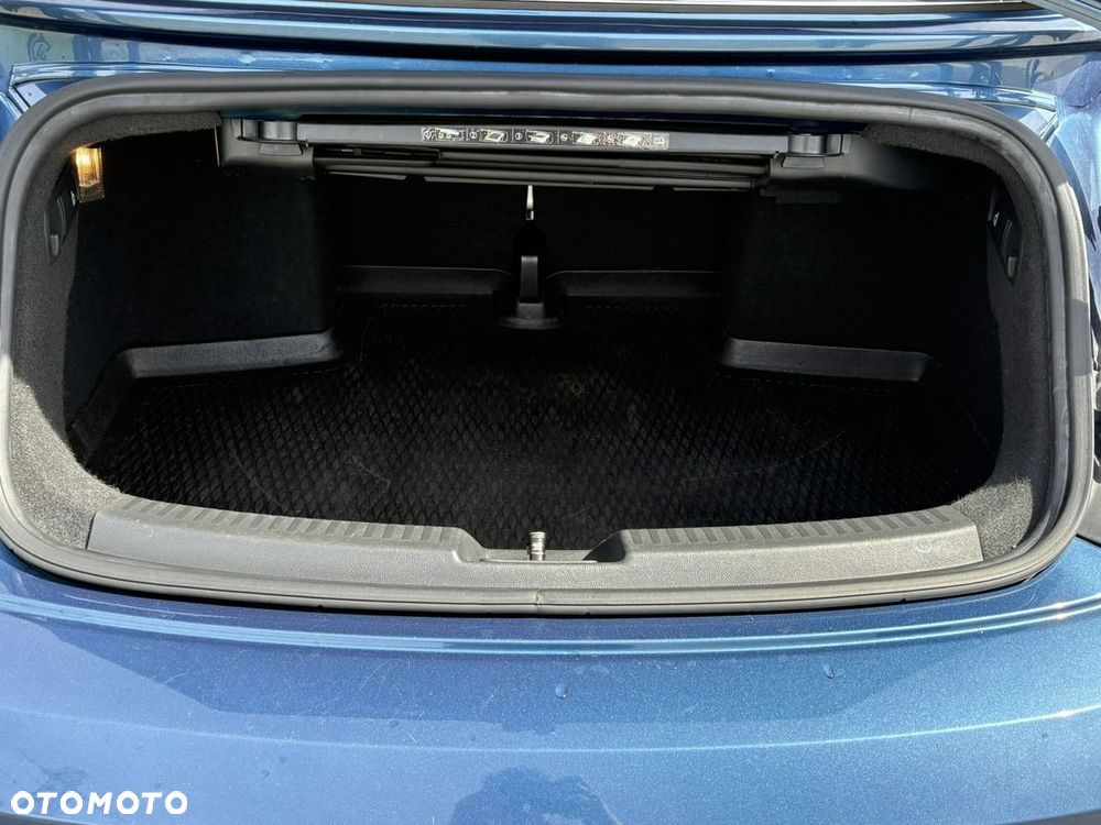 Volkswagen Beetle 1.4 TSI Blue Motion Technologie Exclusive Design - 16