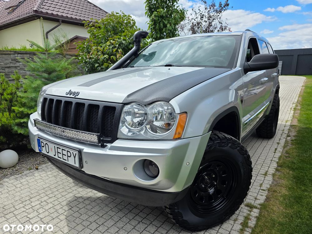 Jeep Grand Cherokee - 21