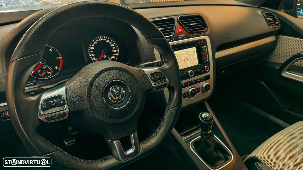 VW Scirocco 2.0 TDI Sport - 17