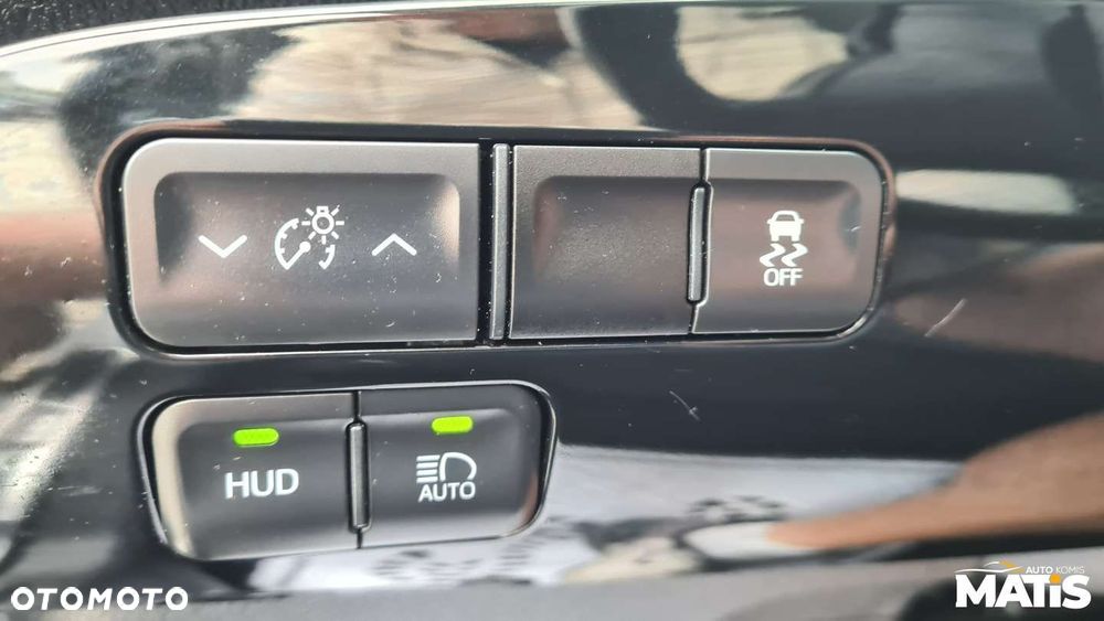 Toyota Prius - 12