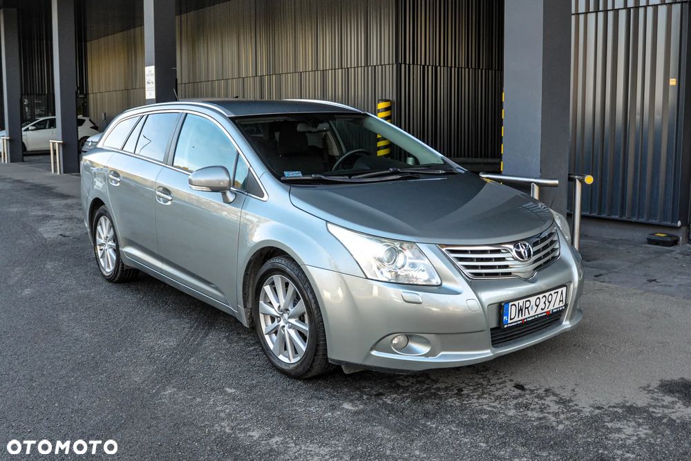 Toyota Avensis - 6