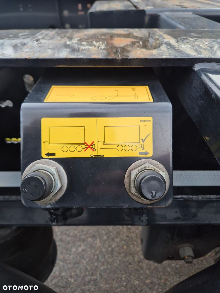 Krone Podkontenerowa - 19