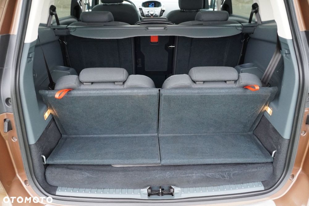 Ford Grand C-MAX - 16