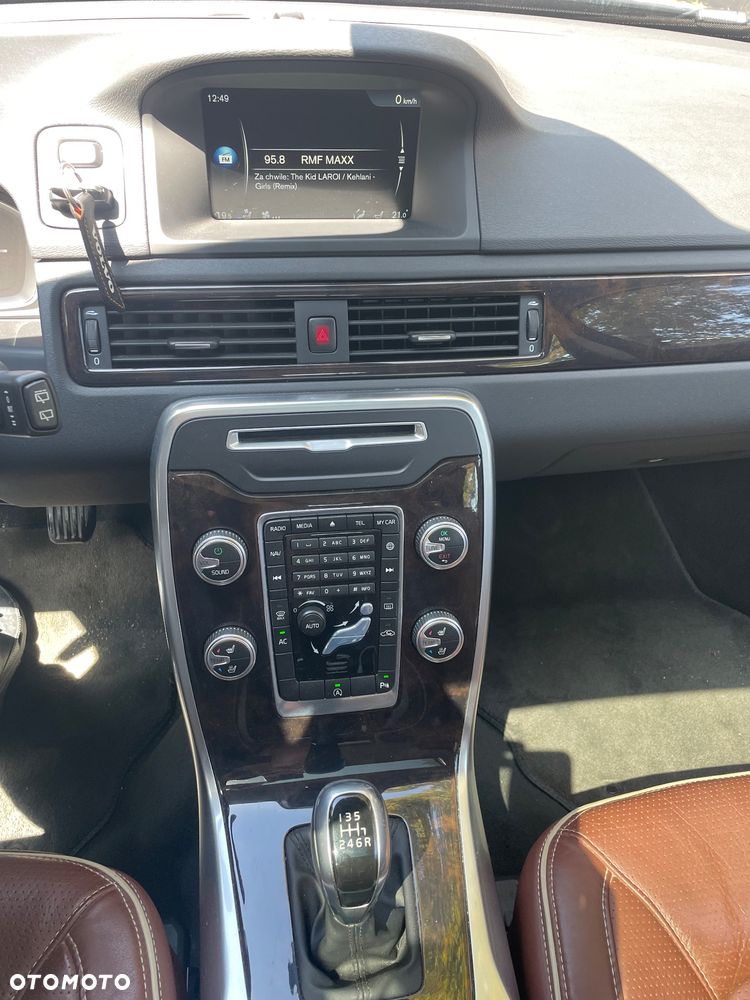 Volvo V70 D3 Summum - 11