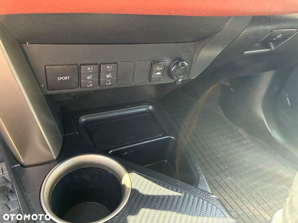 Toyota RAV4 - 17