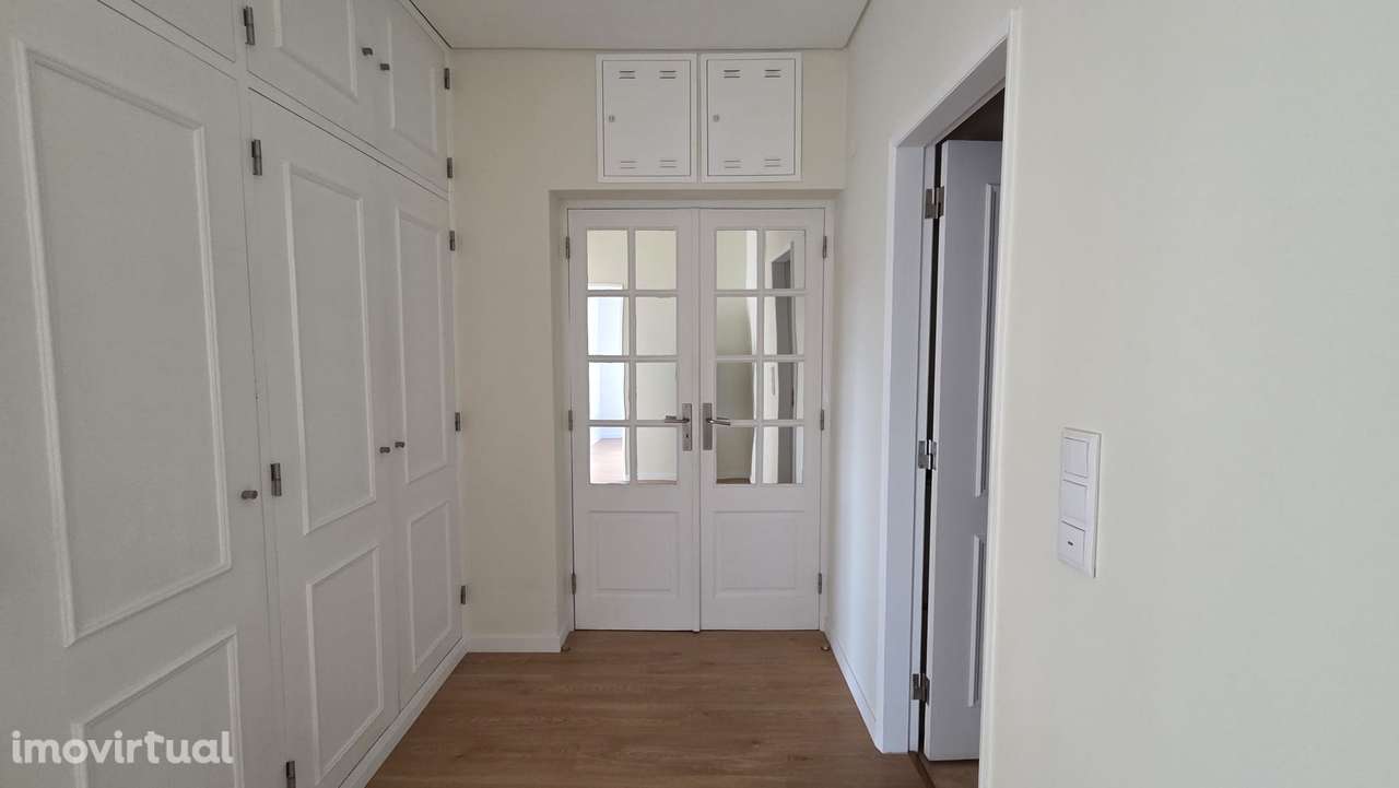 T3 Remodelado junto ao Metro Odivelas - Grande imagem: 2/20