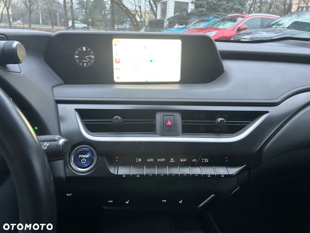 Lexus UX 250h GPF Business Edition 2WD - 18