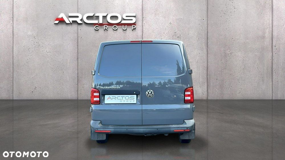 Volkswagen Transporter - 4