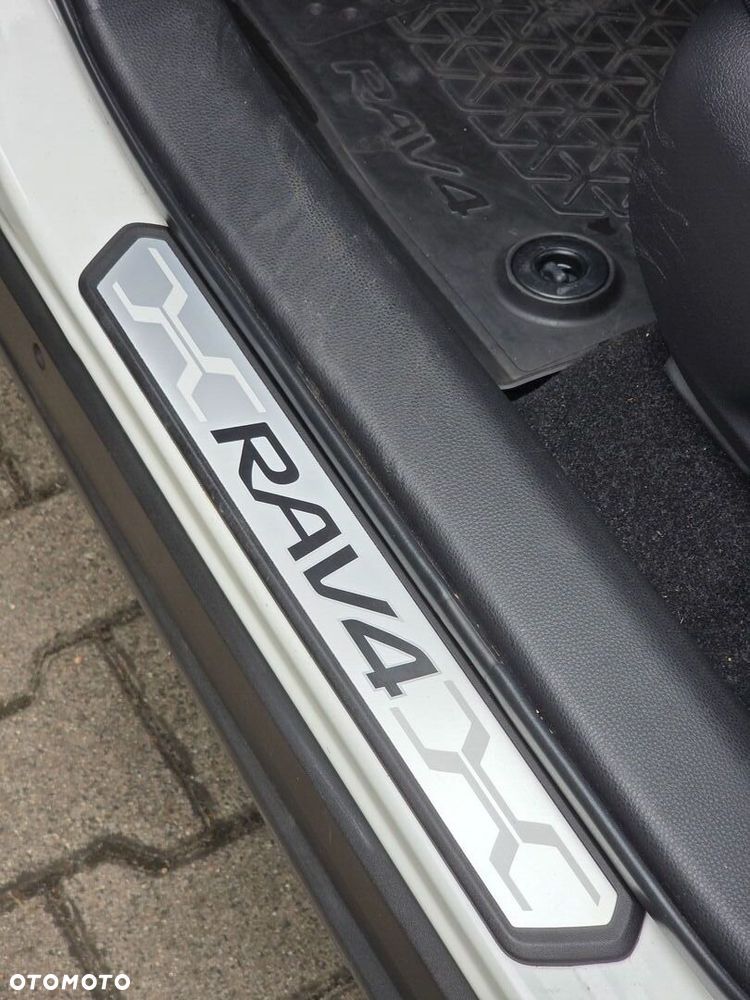 Toyota RAV4 2.0 Comfort 4x4 - 26