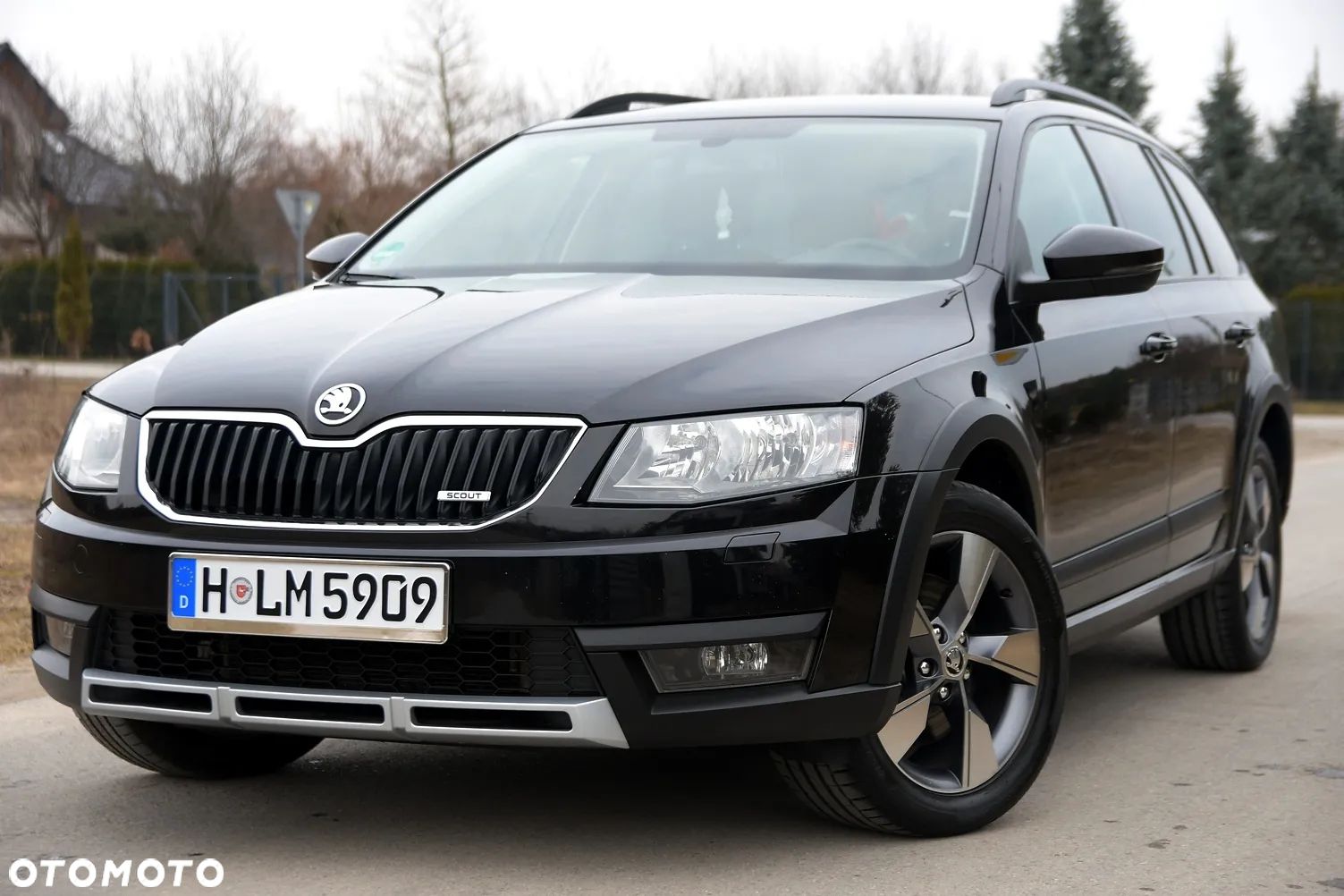 Skoda Octavia Combi 2.0 TDI 4x4 DSG Scout - 1
