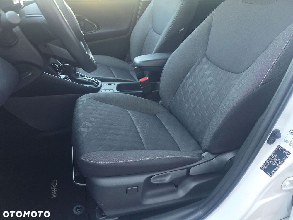 Toyota Yaris Hybrid 1.5 Style - 14