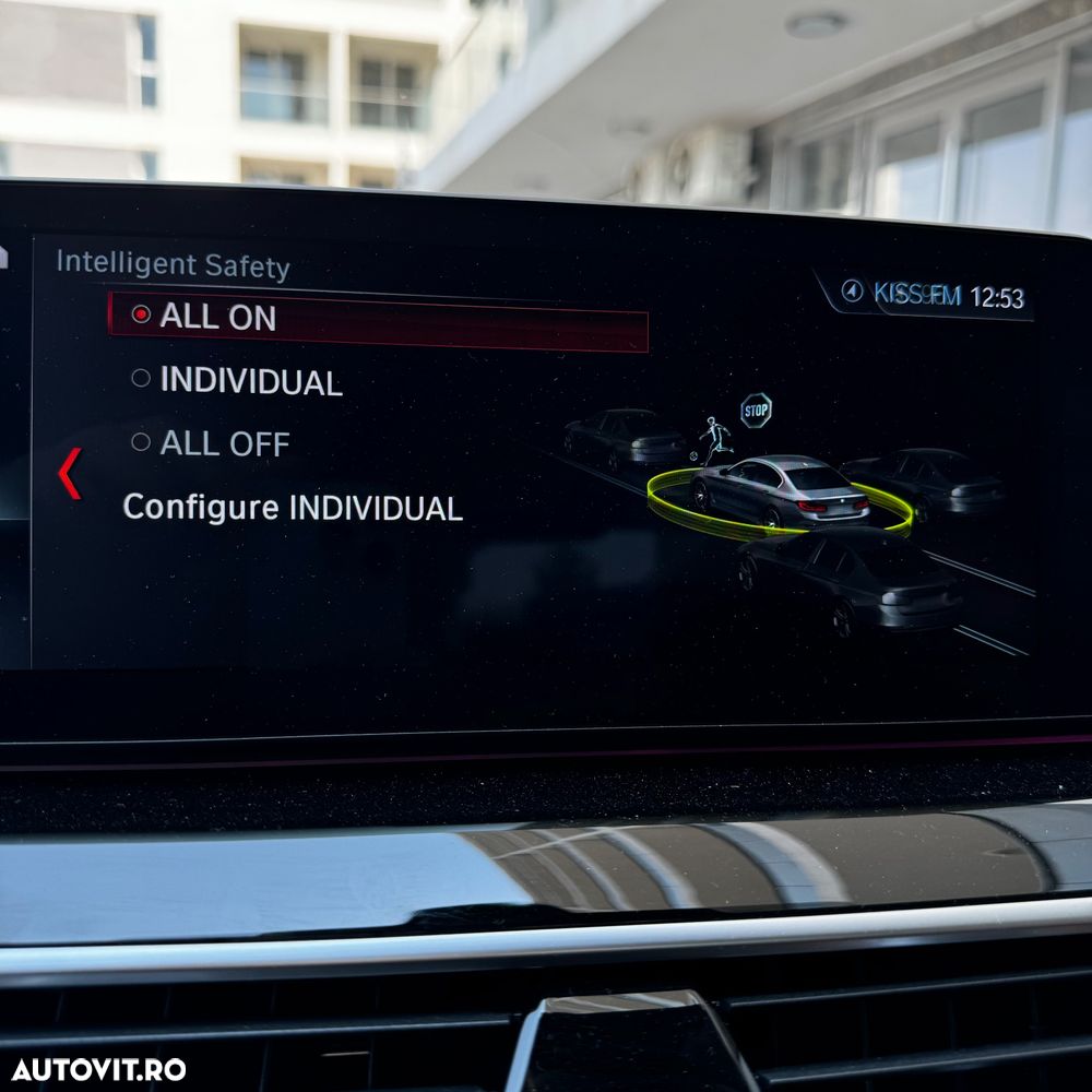 BMW Seria 5 520d xDrive AT - 18