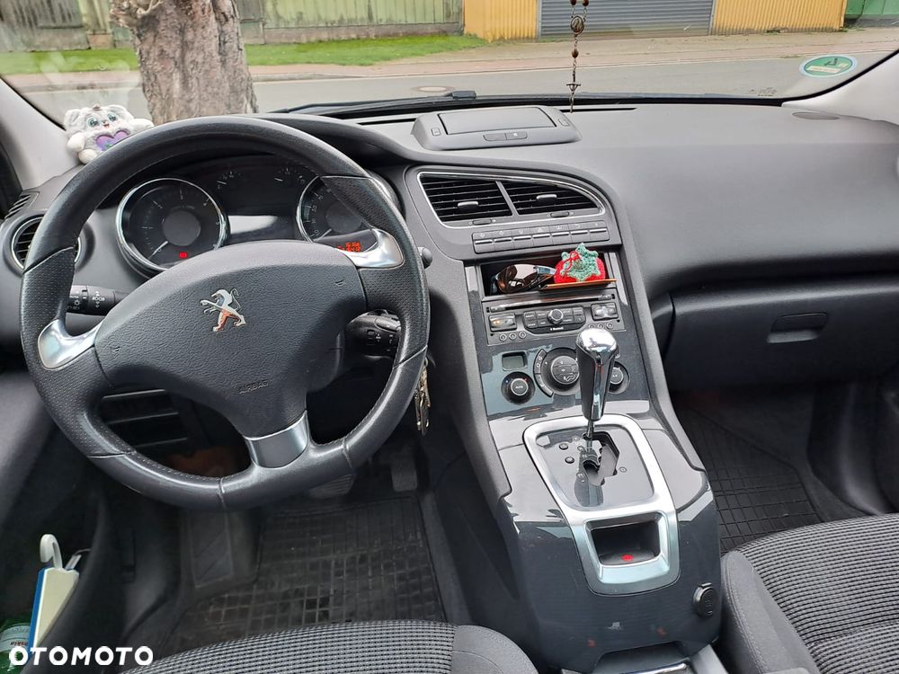 Peugeot 5008 HDI 160 Automatik Active - 11