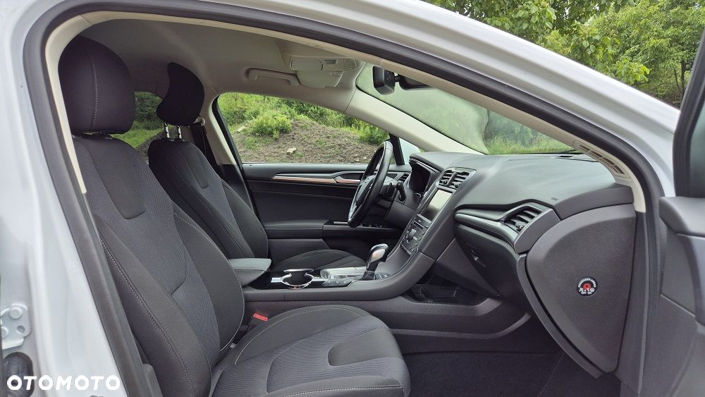 Ford Mondeo 2.0 TDCi Titanium PowerShift - 10