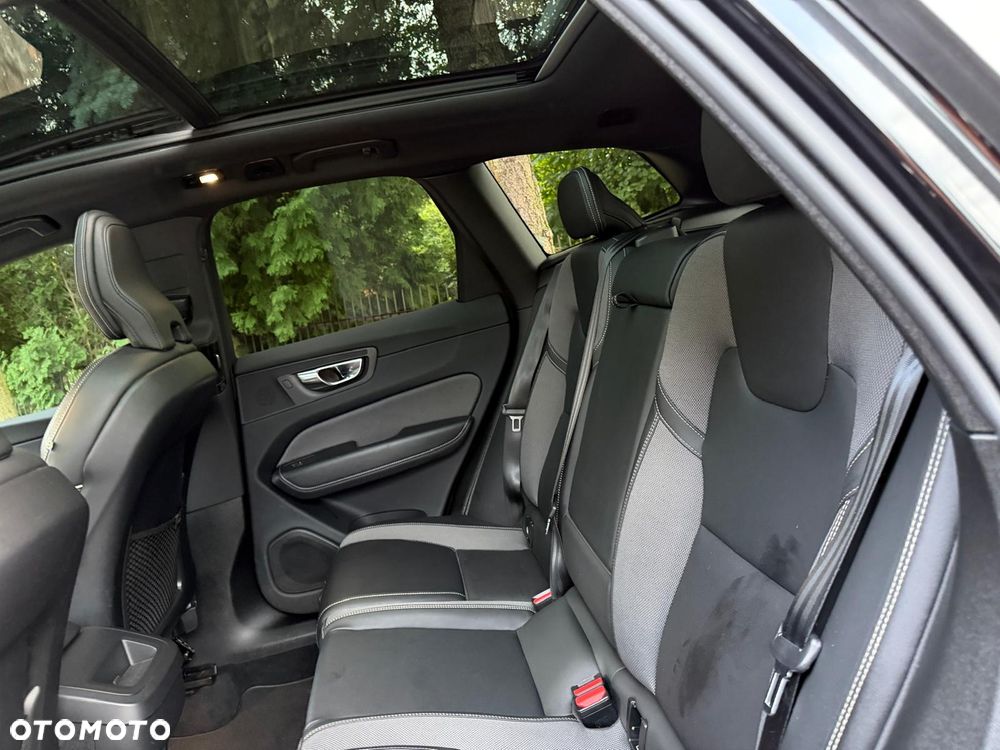 Volvo XC 60 B4 D Geartronic RDesign - 10